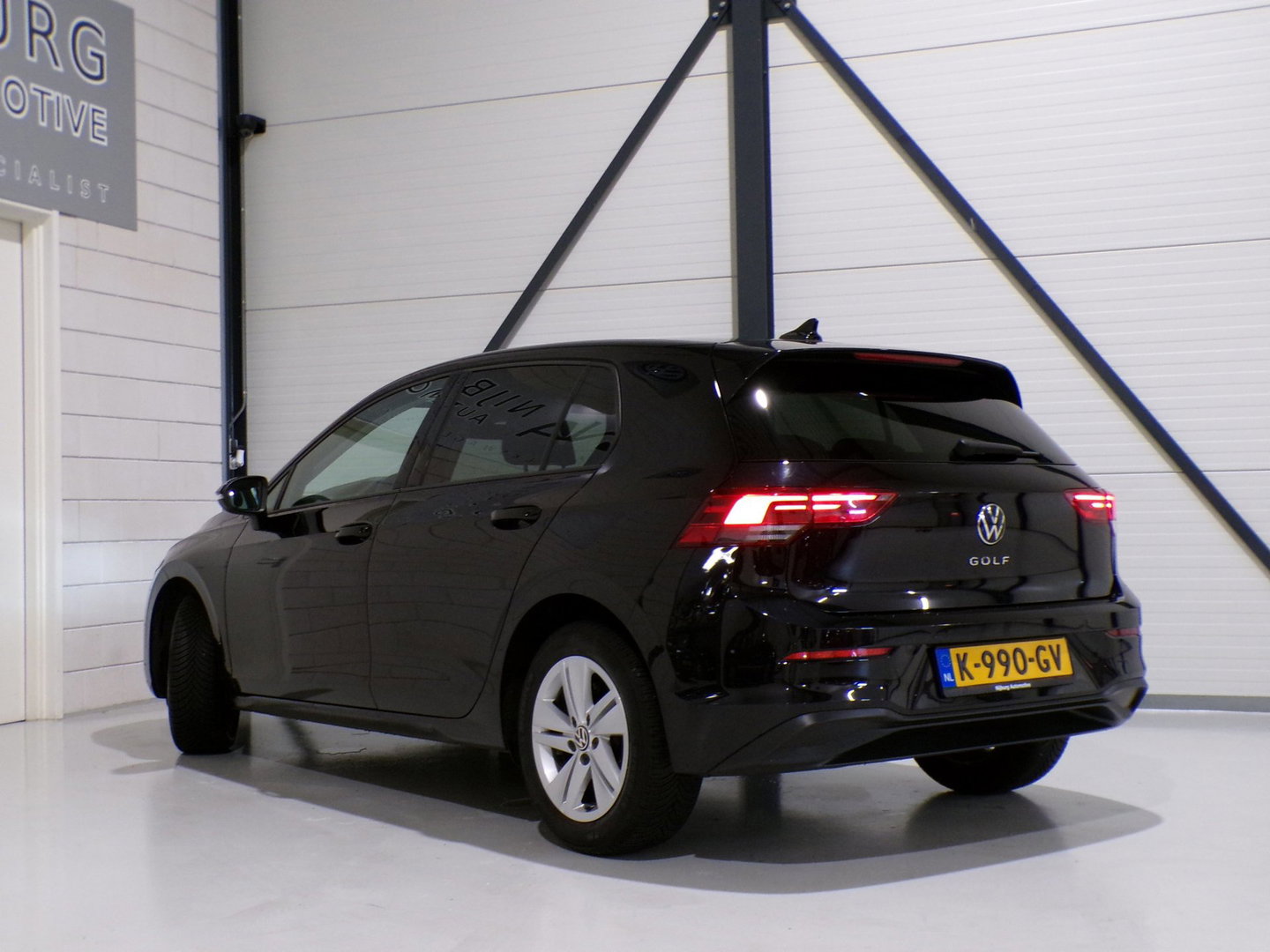Volkswagen Golf 1.5 TSI Style Apple-Carplay Stoelverwarming Parkeersensoren Android-Auto Bluetooth Navigatie Adaptive-cruise DAB+