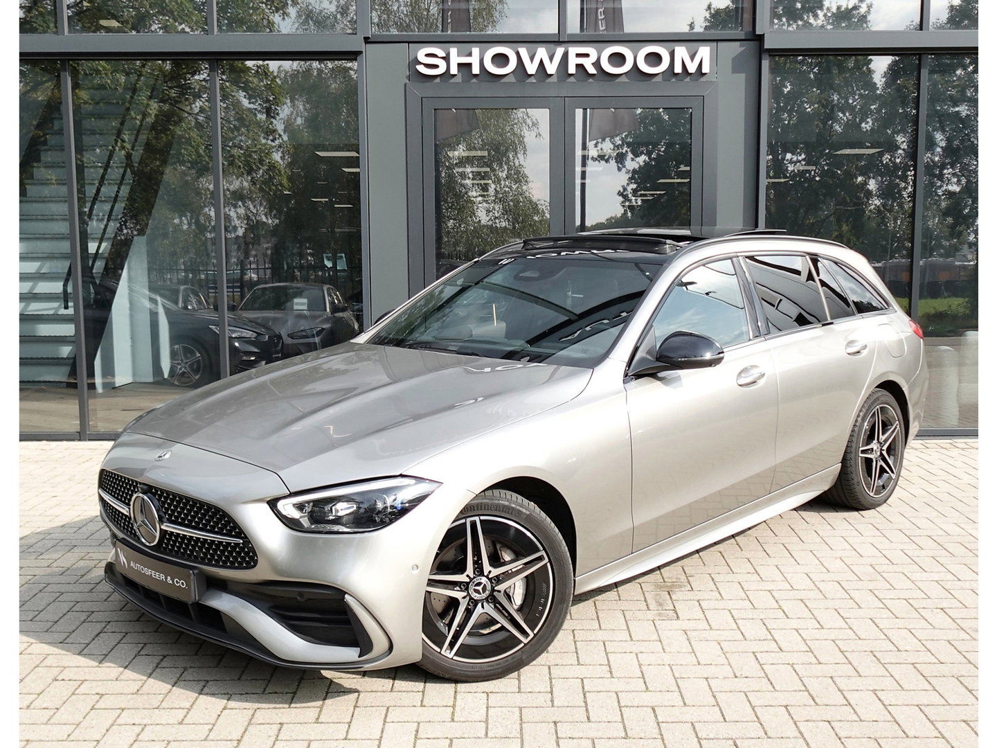 Mercedes-Benz C-Klasse Estate 300 e AMG Line PANO KEYLESS 360