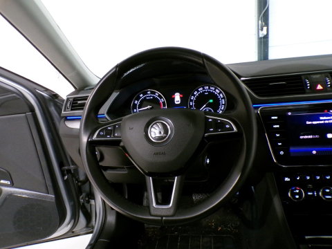 Škoda Superb Combi 1.5 TSI ACT Sportline Business Pano Apple-Carplay Leer Trekhaak Stoelverwarming Android-Auto Memory-seat DAB+