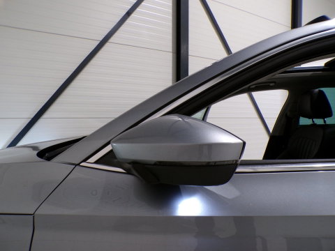 Škoda Superb Combi 1.5 TSI ACT Sportline Business Pano Apple-Carplay Leer Trekhaak Stoelverwarming Android-Auto Memory-seat DAB+
