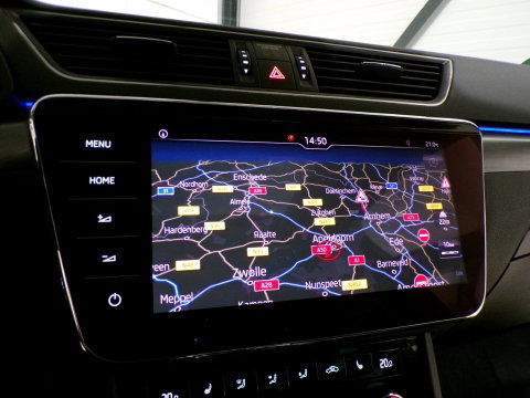 Škoda Superb Combi 1.5 TSI ACT Sportline Business Pano Apple-Carplay Leer Trekhaak Stoelverwarming Android-Auto Memory-seat DAB+