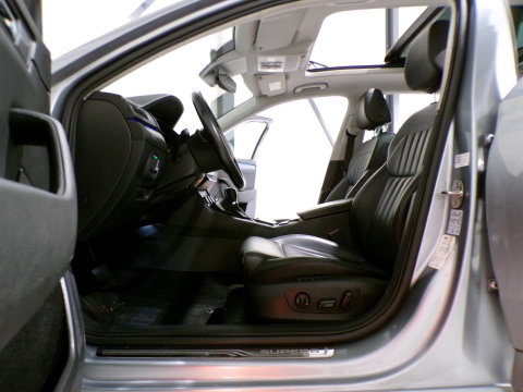 Škoda Superb Combi 1.5 TSI ACT Sportline Business Pano Apple-Carplay Leer Trekhaak Stoelverwarming Android-Auto Memory-seat DAB+