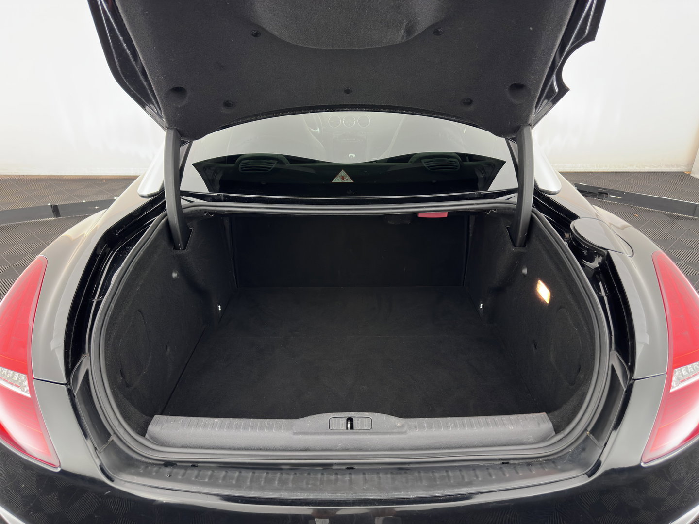 Peugeot RCZ 1.6 THP Aut. *LEATHER | HEATED-SPORTSEATS | MEMORY-PACK | ECC | PDC | CRUISE | 18''ALU*