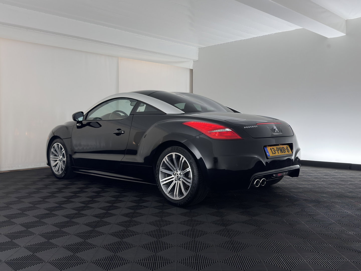 Peugeot RCZ 1.6 THP Aut. *LEATHER | HEATED-SPORTSEATS | MEMORY-PACK | ECC | PDC | CRUISE | 18''ALU*