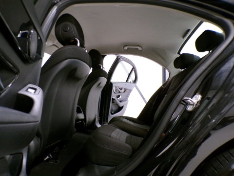 Mercedes-Benz C-Klasse 180 CDI Lease Edition "Origineel NL!" Navigatie Bluetooth Cruise Parkeersensoren Led-koplampen