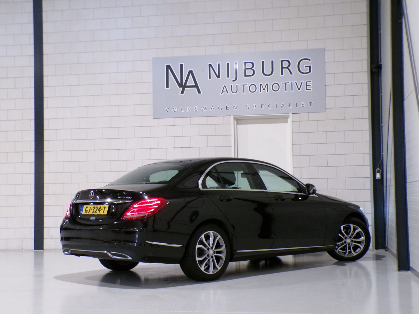 Mercedes-Benz C-Klasse 180 CDI Lease Edition "Origineel NL!" Navigatie Bluetooth Cruise Parkeersensoren Led-koplampen