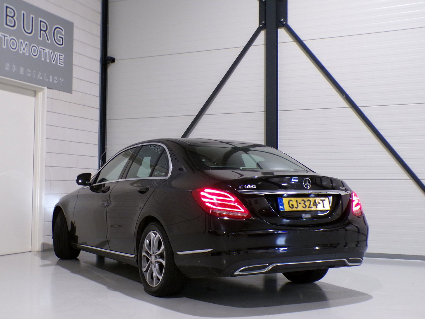 Mercedes-Benz C-Klasse 180 CDI Lease Edition "Origineel NL!" Navigatie Bluetooth Cruise Parkeersensoren Led-koplampen