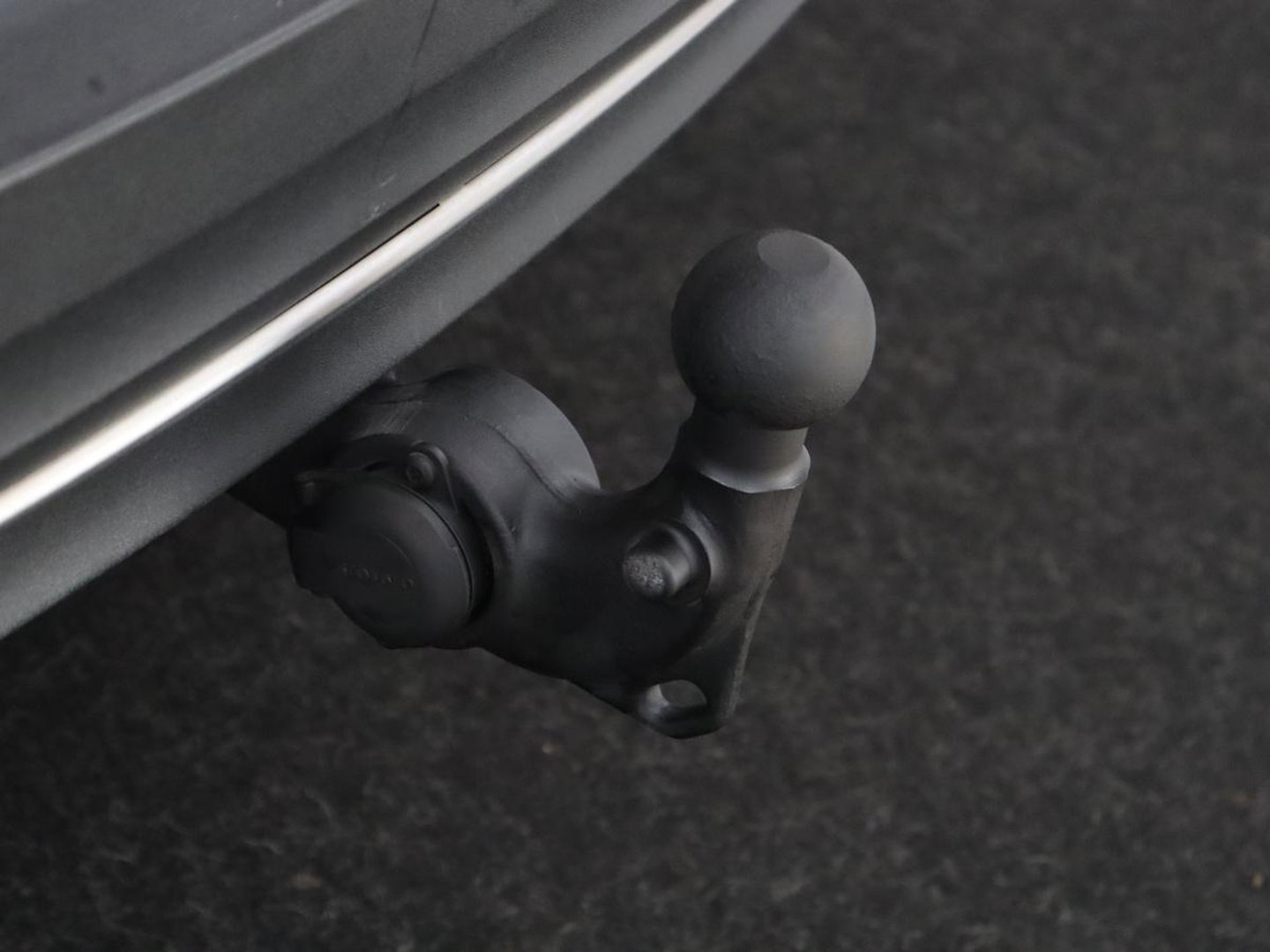 Volvo XC40 Recharge P8 AWD R-Design