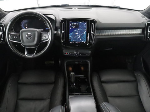 Volvo XC40 Recharge P8 AWD R-Design