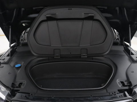 Volvo XC40 Recharge P8 AWD R-Design