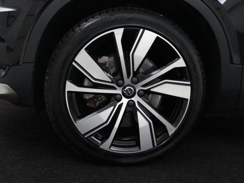 Volvo XC40 Recharge P8 AWD R-Design