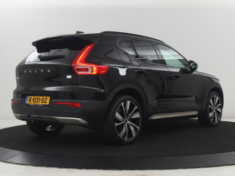 Volvo XC40 Recharge P8 AWD R-Design