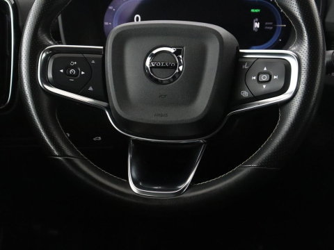 Volvo XC40 Recharge P8 AWD R-Design
