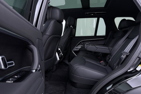 Land Rover Range Rover 3.0 P550e HSE | 23 Inch SV-Bespoke | Meridian 3D | Shadow Exterior Pack | Massage | 360° Camera