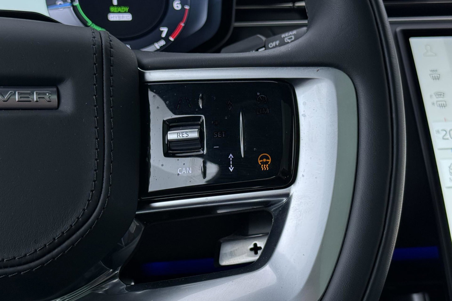 Land Rover Range Rover P550e HSE | Panoramadak | Meridian 3D | Shadow Exterior Pack | Massage | 360° Camera | 22 Inch