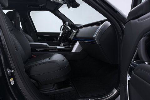 Land Rover Range Rover P550e HSE | Panoramadak | Meridian 3D | Shadow Exterior Pack | Massage | 360° Camera | 22 Inch