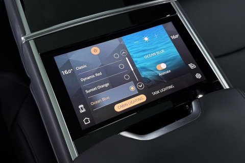 Land Rover Range Rover P550e HSE | Panoramadak | Meridian 3D | Shadow Exterior Pack | Massage | 360° Camera | 22 Inch