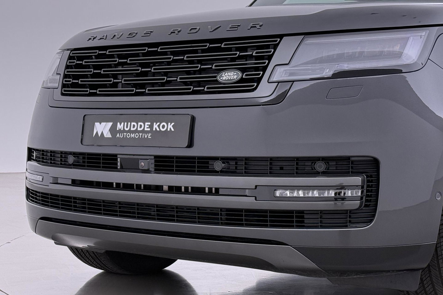 Land Rover Range Rover P550e HSE | Panoramadak | Meridian 3D | Shadow Exterior Pack | Massage | 360° Camera | 22 Inch
