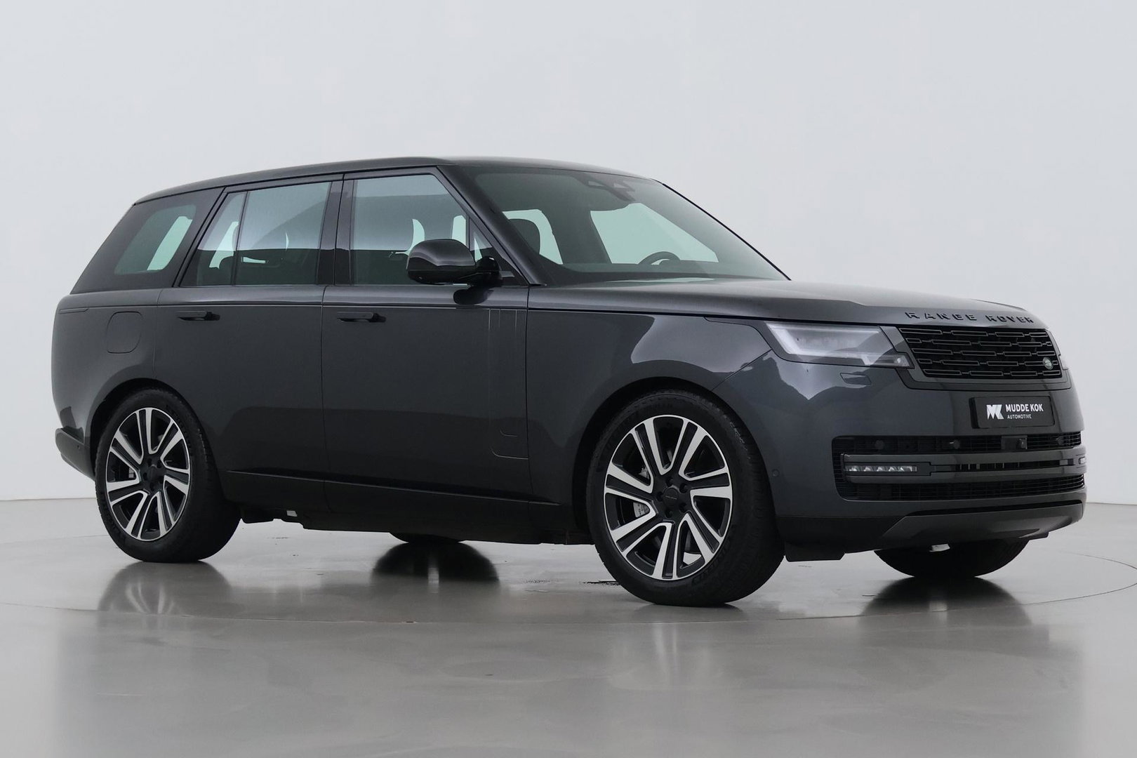Land Rover Range Rover P550e HSE | Panoramadak | Meridian 3D | Shadow Exterior Pack | Massage | 360° Camera | 22 Inch