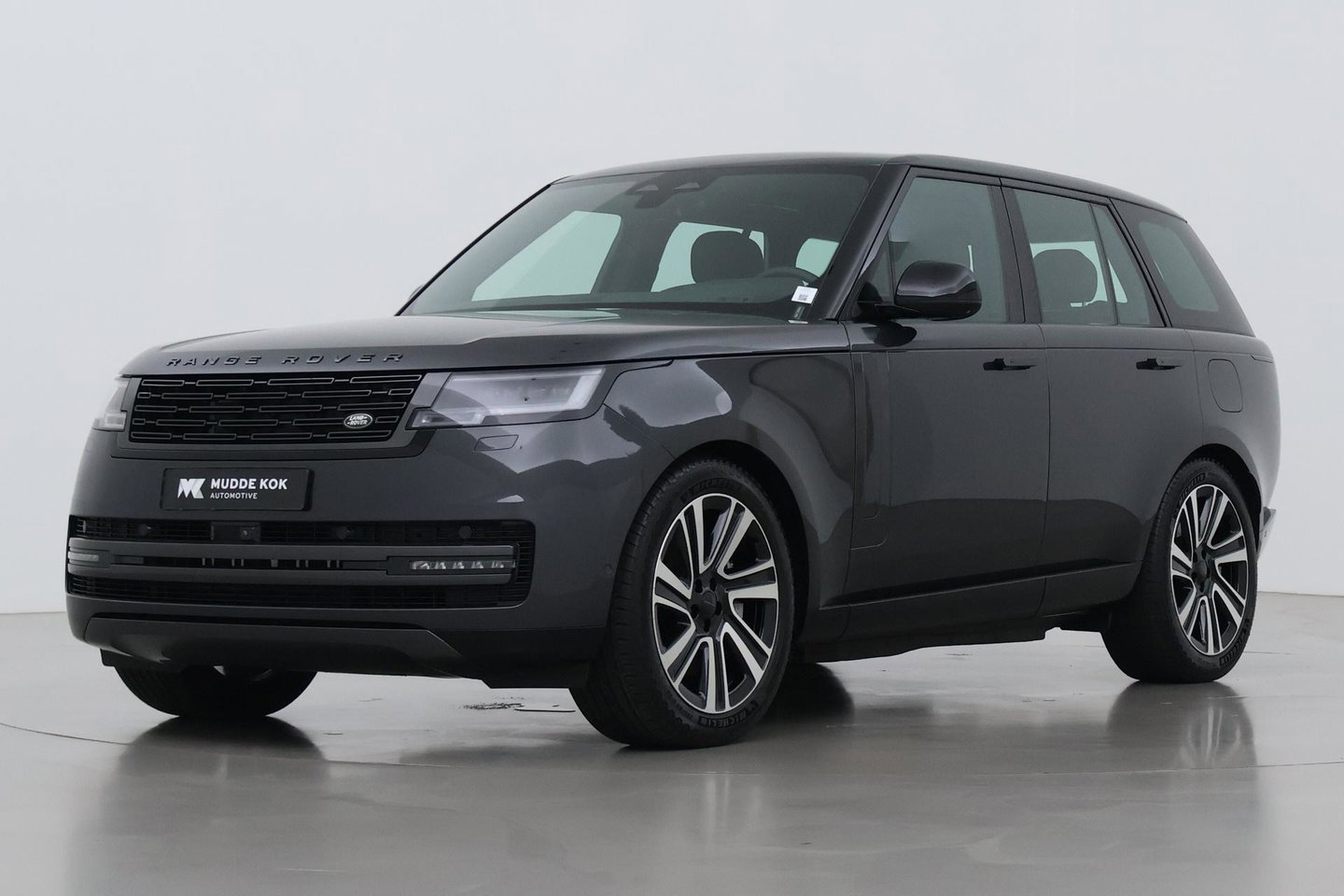 Land Rover Range Rover P550e HSE | Panoramadak | Meridian 3D | Shadow Exterior Pack | Massage | 360° Camera | 22 Inch