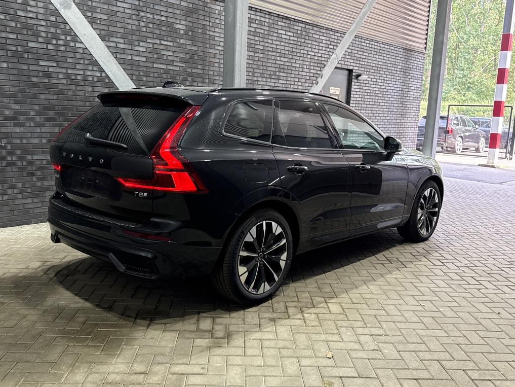 Volvo XC60 T8 Ultra Dark | Luchtvering | Harman/Kardon | Panoramadak | 360° Camera | Head-Up | Stoel+Stuurverwarming | ACC