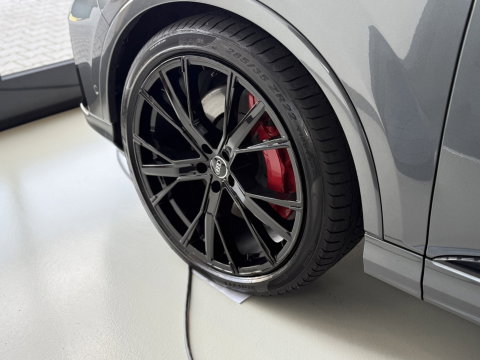 Audi Q7 60 TFSI e 456PK Competition / Bose / 22'' / LED / 360°