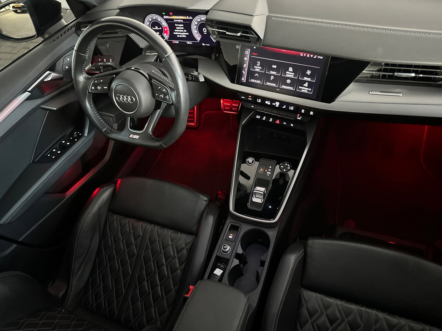 Audi A3 Sportback 35 TFSI S edition Pano|Sfeer|Camera|Keyless|ACC|Lane