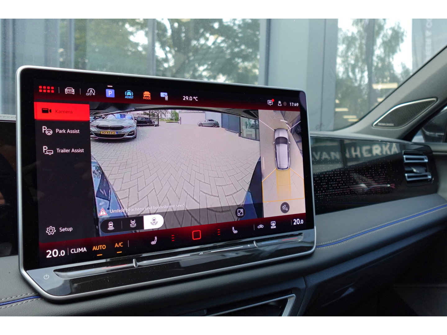 Volkswagen Tiguan 1.5 eTSI R-Line Business PANO KEYLESS H&K