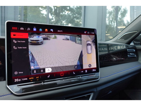 Volkswagen Tiguan 1.5 eTSI R-Line Business PANO KEYLESS H&K