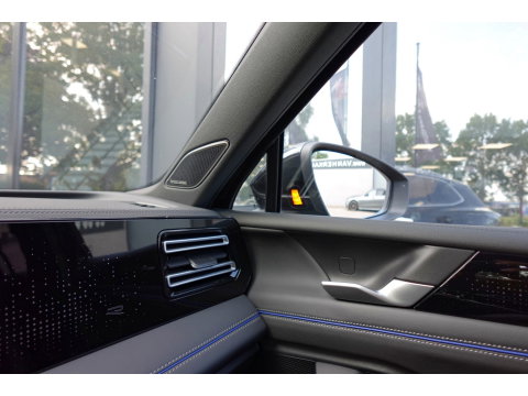 Volkswagen Tiguan 1.5 eTSI R-Line Business PANO KEYLESS H&K