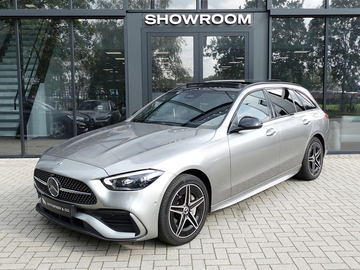 Mercedes-Benz C-Klasse Estate 300 e AMG Line PANO KEYLESS 360