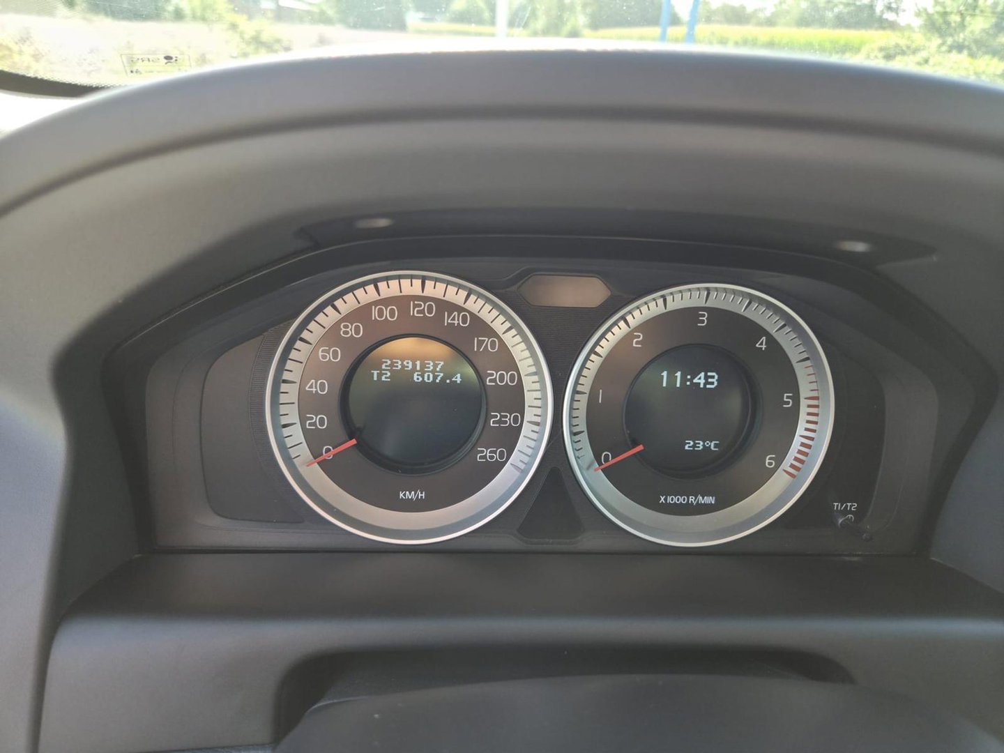 Volvo XC60 2.4 D5 AWD Summum Pano Leer Grijs kenteken