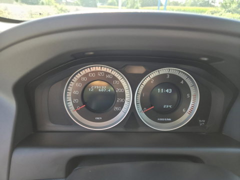 Volvo XC60 2.4 D5 AWD Summum Pano Leer Grijs kenteken