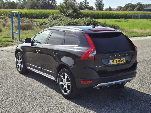 Volvo XC60 2.4 D5 AWD Summum Pano Leer Grijs kenteken