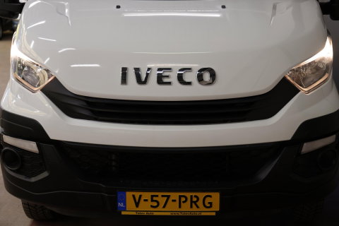 Iveco Daily 35C14V 2.3 352 L2H2 DUBBEL LUCHT 3500KG TREKHAAK