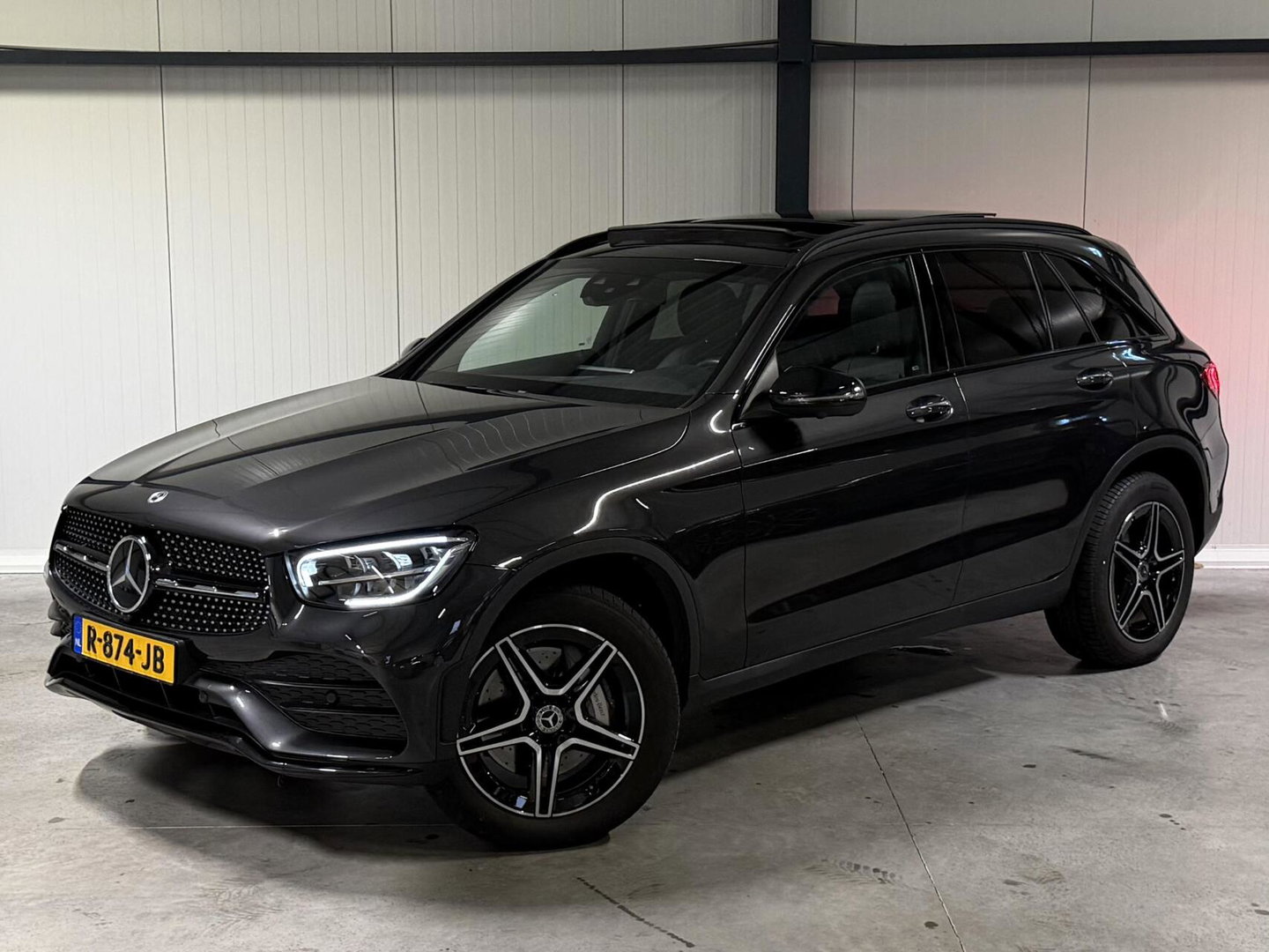 Mercedes-Benz GLC 300e 4MATIC AMG Pano Virtual Trekhaak
