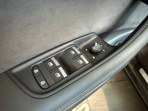 Audi Q8 60 TFSI e quattro S Line Pano|RS Seat|HuD|4-Wiel|B&O