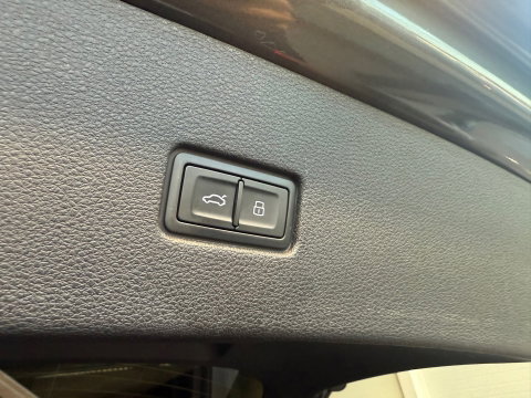 Audi Q8 60 TFSI e quattro S Line Pano|RS Seat|Carbon|HuD|B&O