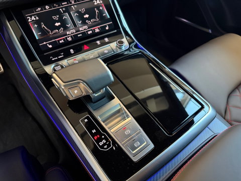 Audi Q8 60 TFSI e quattro S Line Compe Pano|RS Seats|BTW|HuD