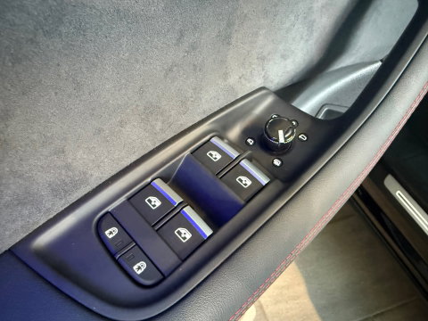 Audi Q8 60 TFSI e quattro S Line Compe Pano|RS Seats|BTW|HuD