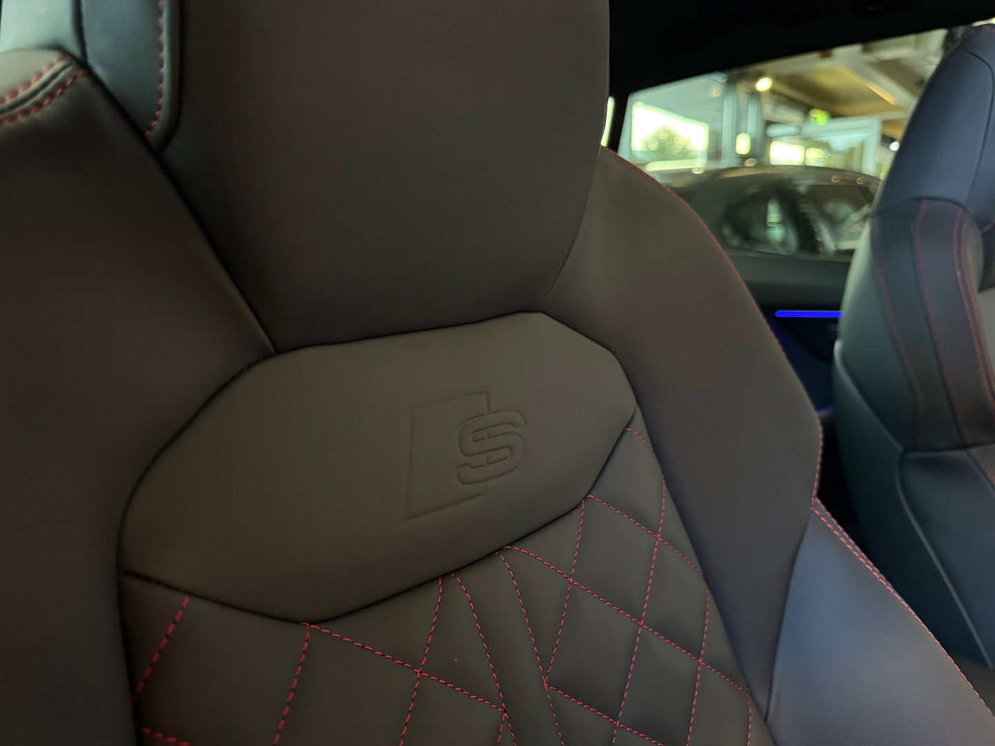 Audi Q8 60 TFSI e quattro S Line Compe Pano|RS Seats|BTW|HuD