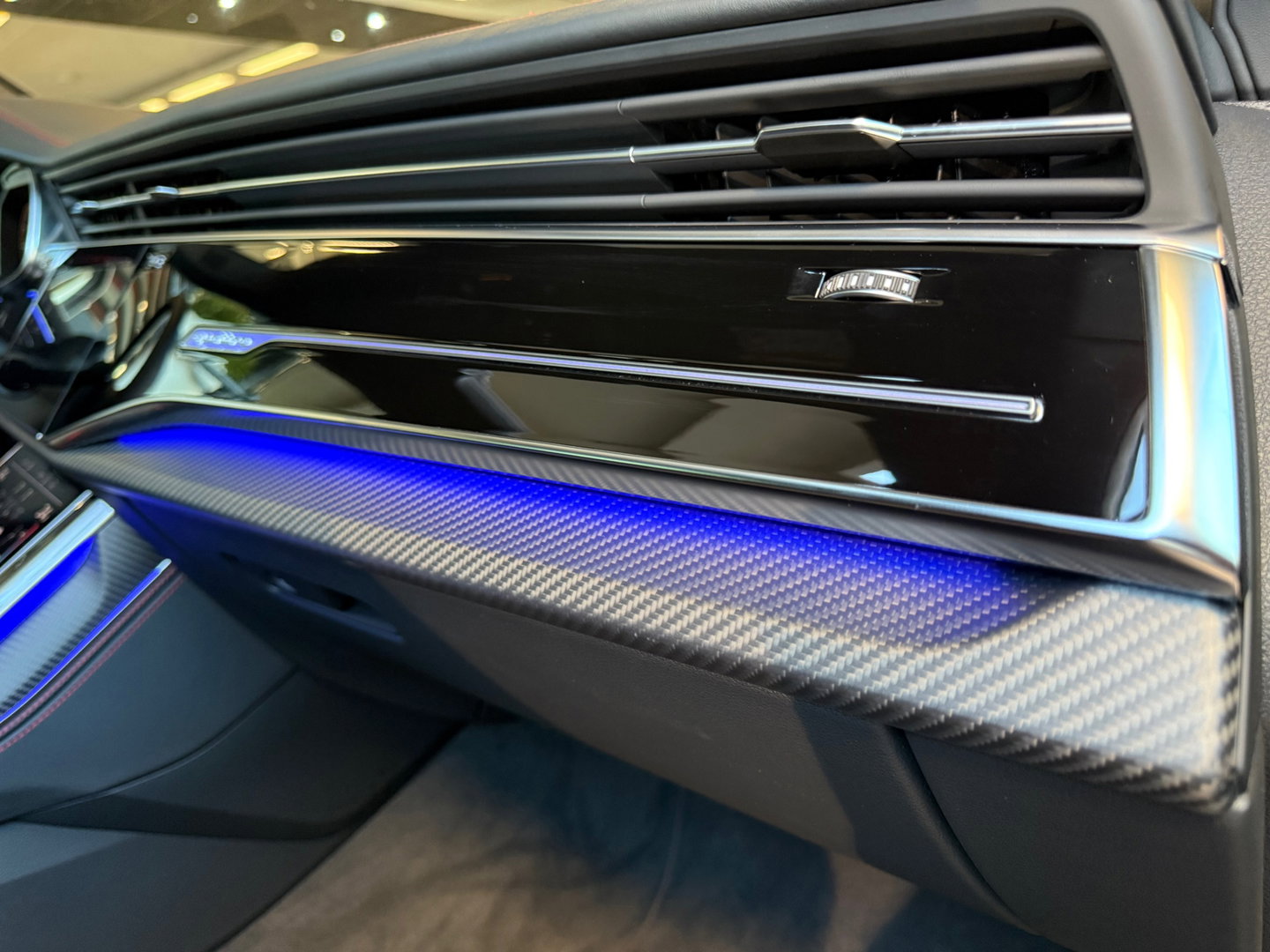 Audi Q8 60 TFSI e quattro S Line Compe Pano|RS Seats|BTW|HuD