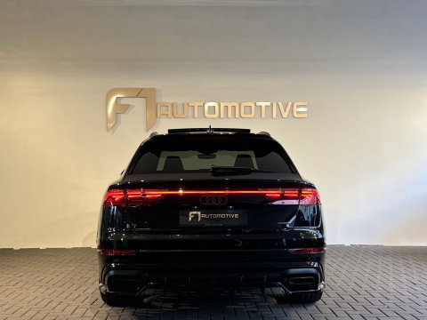 Audi Q8 60 TFSI e quattro S Line Compe Pano|RS Seats|BTW|HuD