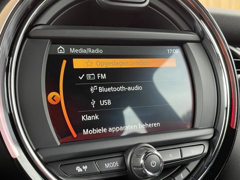 MINI 3-deurs 1.5 Cooper Chili | Origineel Nederlands | NAP | Keyless go/entry | Stoelverwarming | Airconditioning | Bluetooth | Rijmodus Regeling | Zwarte Hemel |