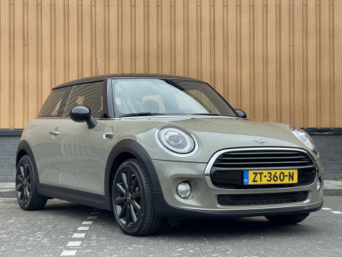 MINI 3-deurs 1.5 Cooper Chili | Origineel Nederlands | NAP | Keyless go/entry | Stoelverwarming | Airconditioning | Bluetooth | Rijmodus Regeling | Zwarte Hemel |
