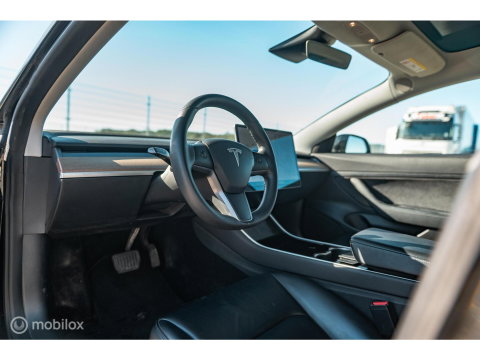 Tesla Model 3 Standard RWD Plus 60 kWh