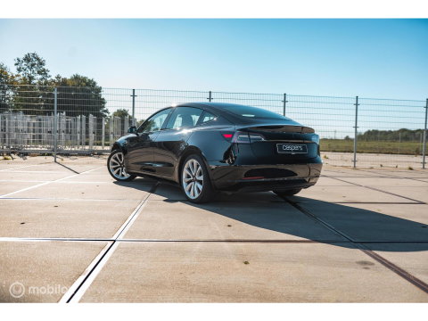 Tesla Model 3 Standard RWD Plus 60 kWh