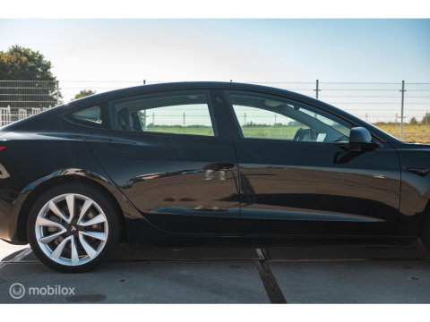 Tesla Model 3 Standard RWD Plus 60 kWh