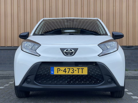 Toyota Aygo X 1.0 VVT-i MT Play | Cruise Control Adaptief | Achteruitrijcamera | Airconditioning | Bluetooth | DAB+ |