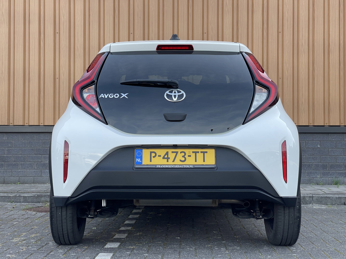 Toyota Aygo X 1.0 VVT-i MT Play | Cruise Control Adaptief | Achteruitrijcamera | Airconditioning | Bluetooth | DAB+ |